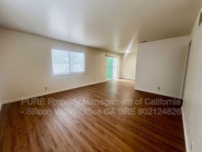 Building Photo - 144 Montebello Dr