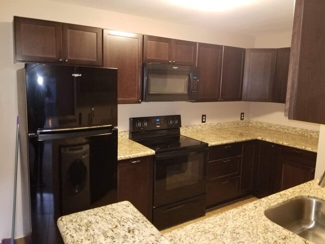 Foto del edificio - Beautifully Upgraded West-Flagstaff 1bd/1ba Condo in The Arbors Near NAU/CCC- Students OK!!! NO P...