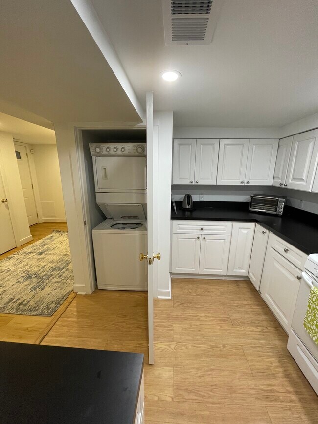 Laundry room, side kitchen - 1822 Kalorama Rd NW