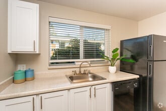 2BR,2BA-1000SF - Copperstone Apartment Homes