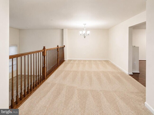 Building Photo - 6076 Wicker Ln