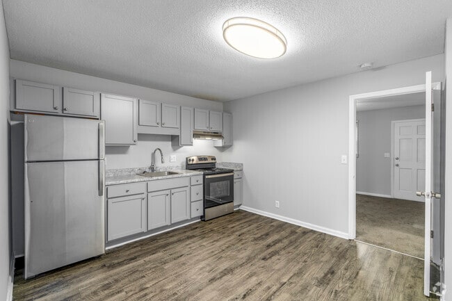 1BR, 1BA - 625SF - Kitchen - The Groves