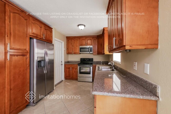Foto del edificio - 7750 NW 45th Ct