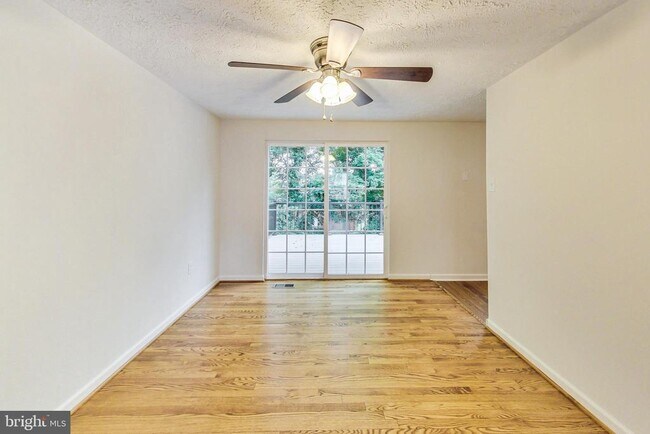 Foto del edificio - 6307 Willow Way