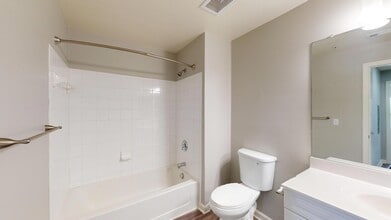 Interior Photo - Inwood West