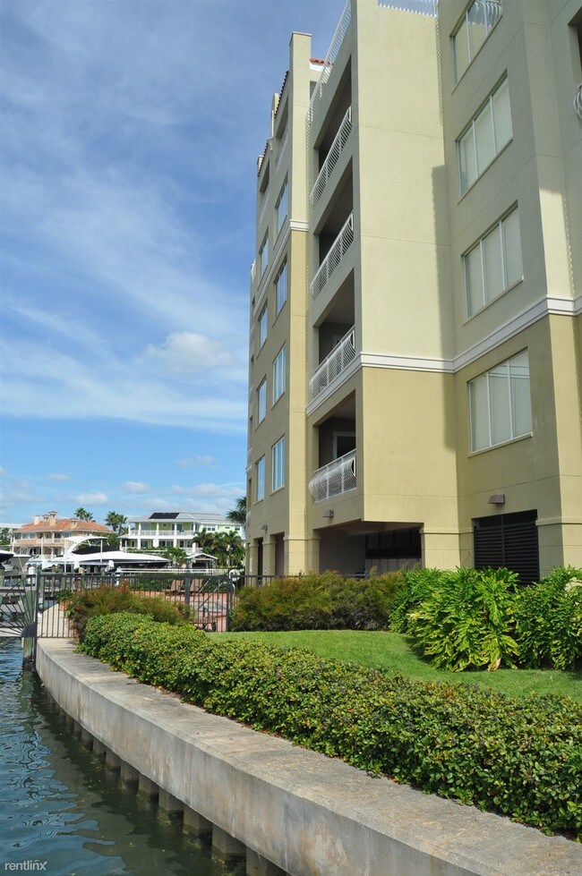 Foto del edificio - 200 Skiff Pt