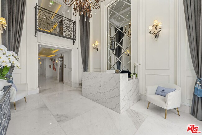 Foto del edificio - 1825 Pandora Ave