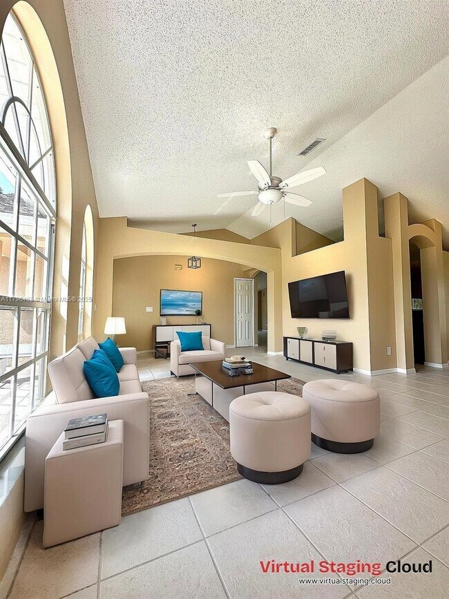 Foto del edificio - 2853 SW East Louise Cir