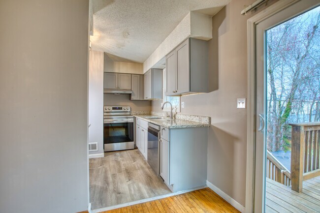 Foto del edificio - 12 Clancy Rd