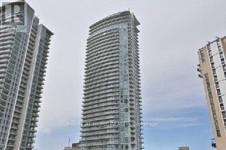 Building Photo - 66 Forest Manor Rd