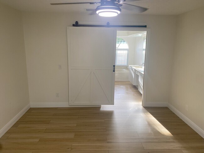Foto del edificio - 1601 SW Import Dr