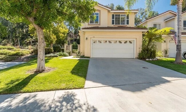 Building Photo - 1910 Palomino Dr