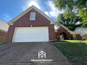 Building Photo - 2638 Country Glade Dr