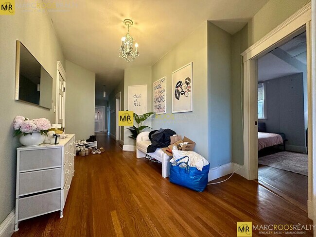 Foto del edificio - 184 Saint Paul St