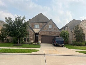 Building Photo - 13117 Stoneleigh Terrace Dr