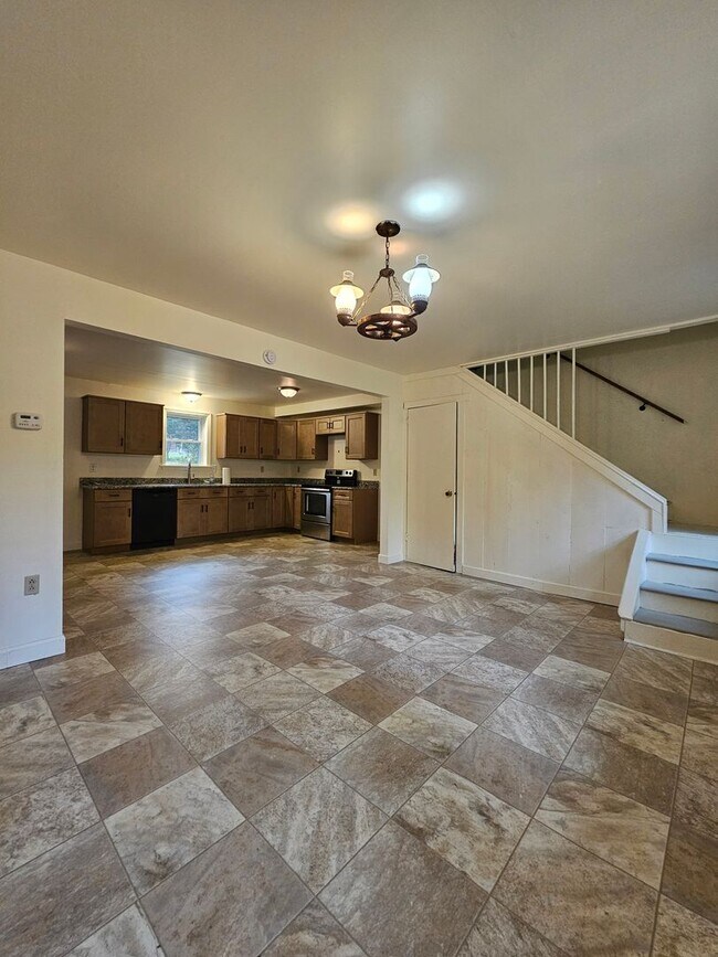 Foto del edificio - 13701 Mt Olivet Rd