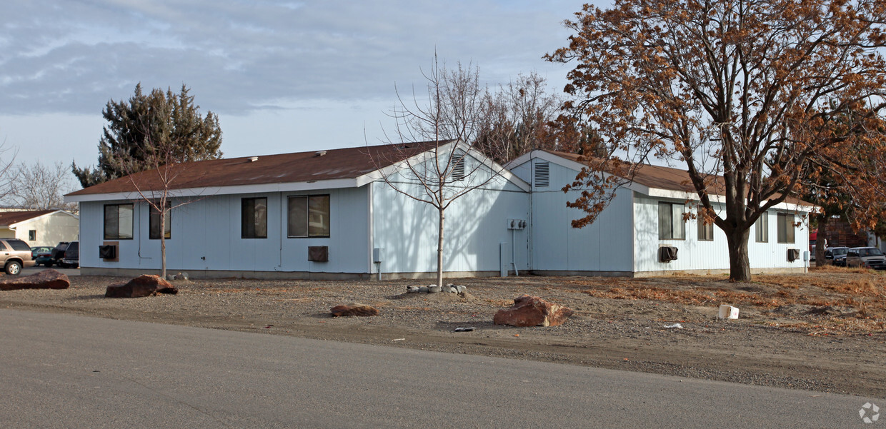 Building Photo - Nyssa Manor Senior Citizen