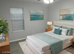 Building Photo - 500 Water