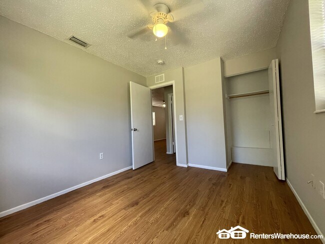 Foto del edificio - 13148 118th St