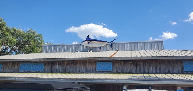 Foto del edificio - 30 Inlet Harbor Rd