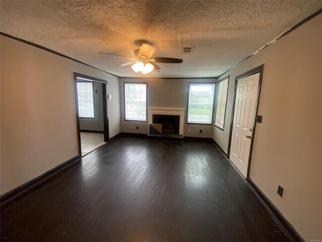 Foto del edificio - 3577 Whiting Ave