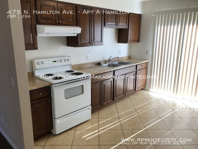 Building Photo - 2 bd 2 ba unit available!