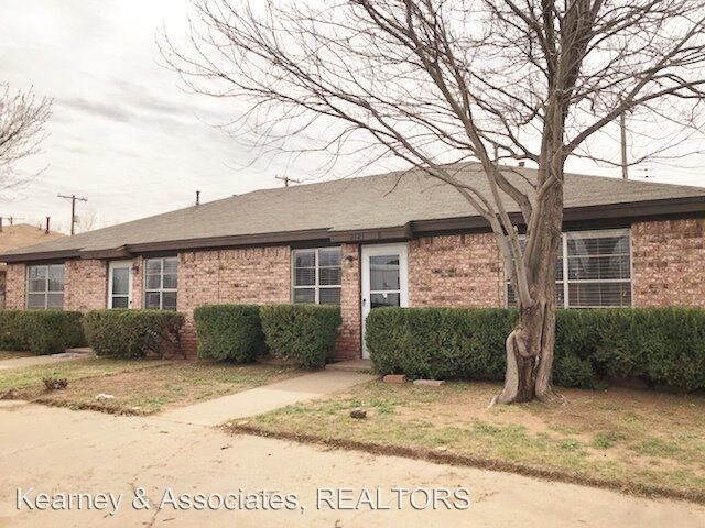 Primary Photo - 2121 S Loop 289