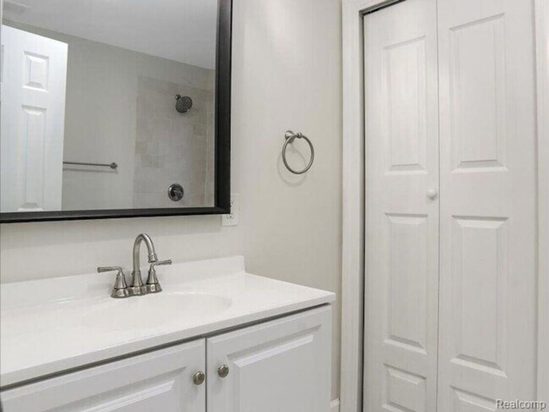 Foto principal - 4957 Ashley St