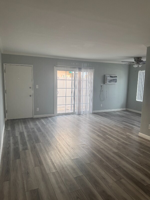 Building Photo - 8757 Owensmouth Ave