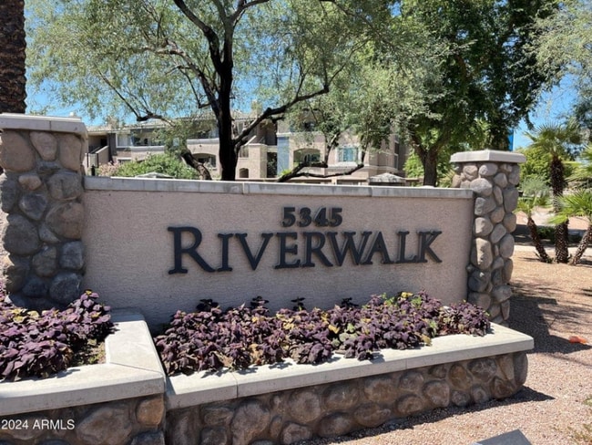 Photo - 5345 E Van Buren St Townhome