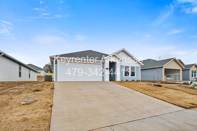Building Photo - Gorgeous Home in Gentry!