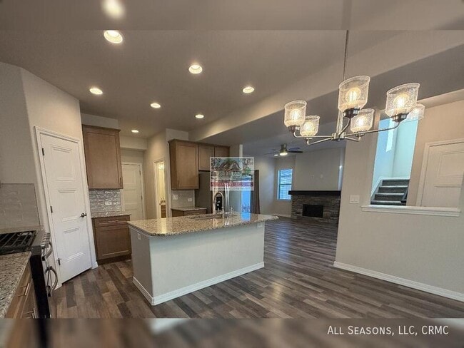 Building Photo - 6431 Mustang Rim Dr