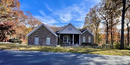 Building Photo - 18748 Wild Horse Farm Ct