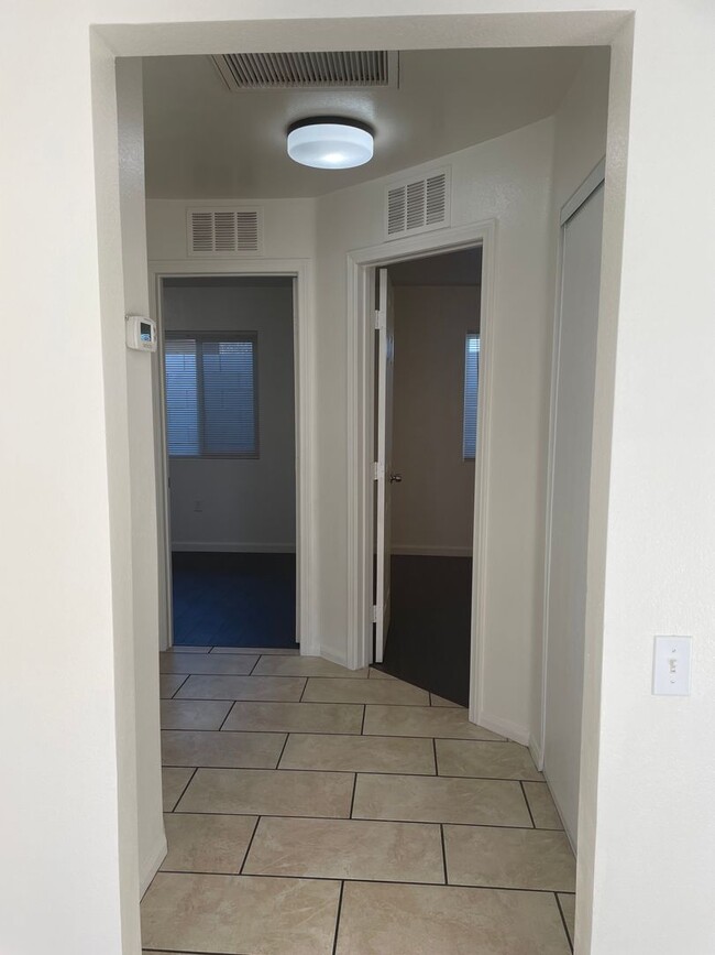 Foto del edificio - 2545 Belmont St