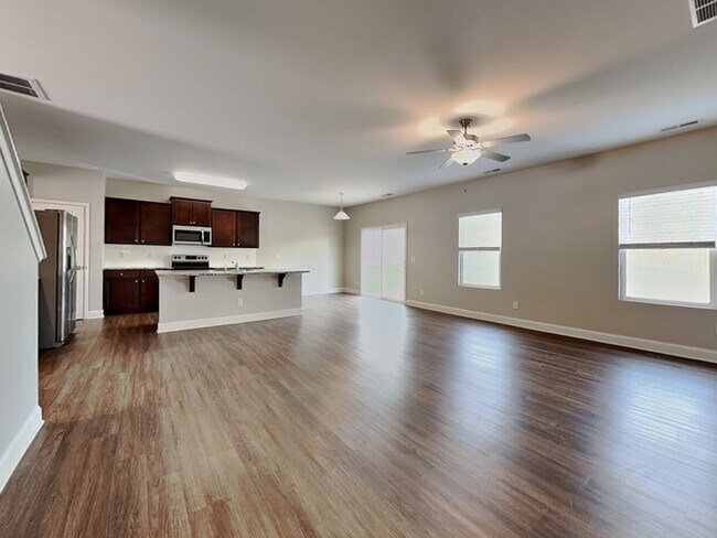 Foto del edificio - 3813 Sapphire Ridge Ct