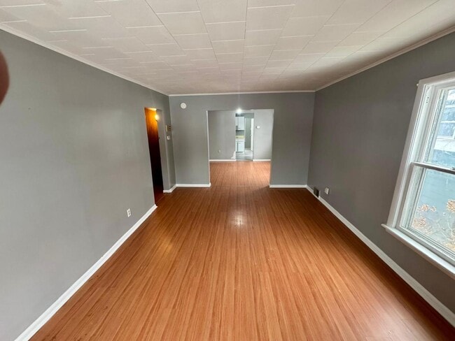 Foto del edificio - 213 Fletcher Ave