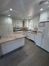 Building Photo - 2493 Los Feliz Dr