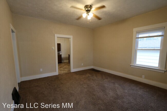 Building Photo - 2 br, 1 bath House - 1224 Washington St