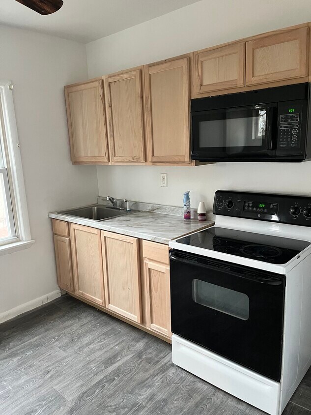 Foto del edificio - 4303 Furley Ave