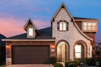 Building Photo - 500 Lakeview Dr