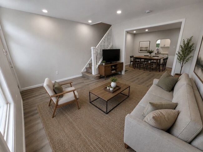 Building Photo - Beautiful Newly-Renovated Home!