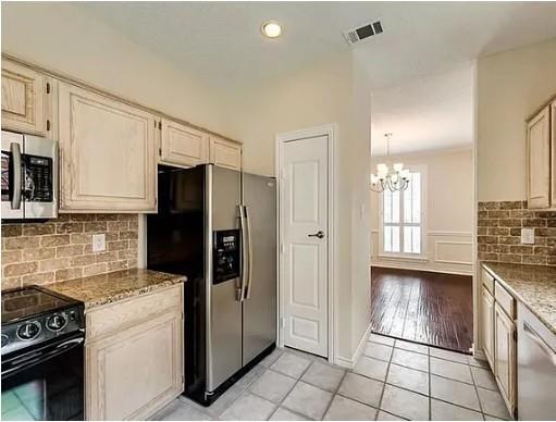 Building Photo - 18733 Vista Del Sol