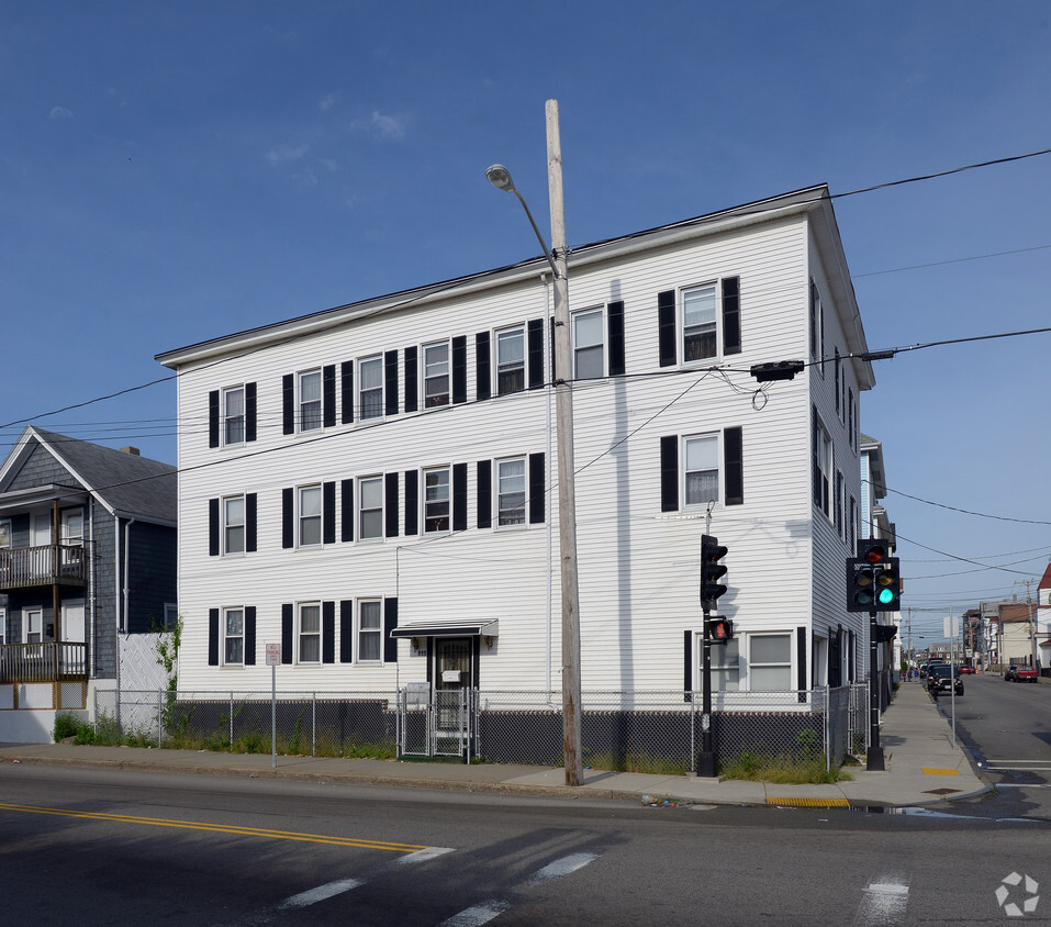 213 Belleville Ave, New Bedford, MA 02746 - Apartments in New Bedford ...