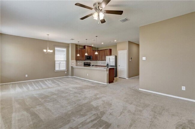 Foto del edificio - Beautiful Home in the Siena Neighborhood