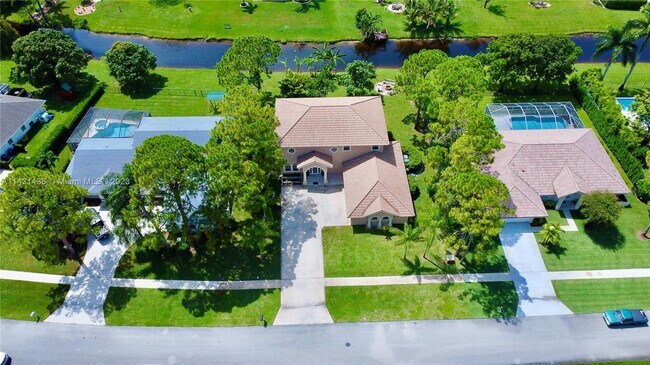 Building Photo - 13742 Callington Dr
