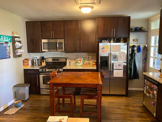Kitchen - 3813 N Bernard St