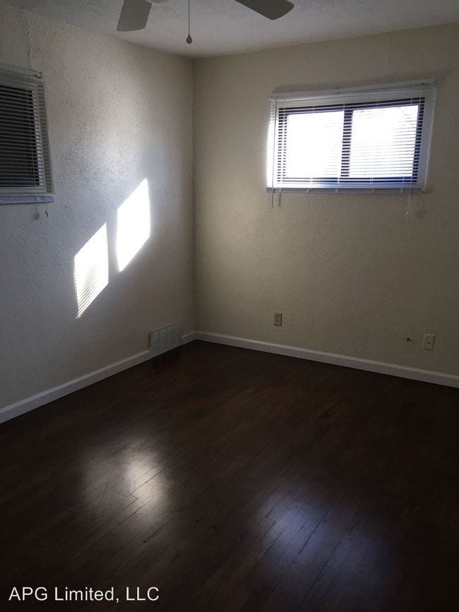 Building Photo - 2 br, 1 bath House - 1224 N Missouri St