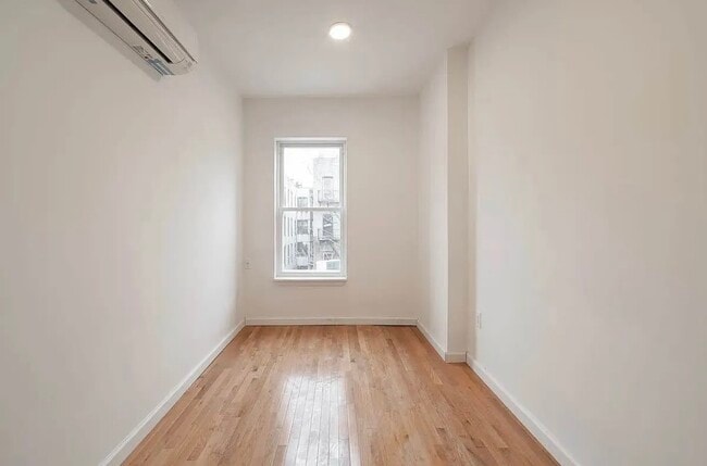 Building Photo - 1044 Flatbush Ave