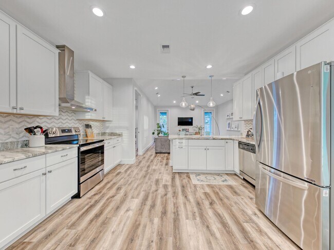 Foto del edificio - 132 Shelter Cove Dr