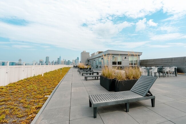 Building Photo - 39 High Street